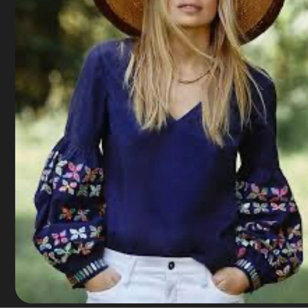 ANTHROPOLOGIE $98 Maeve Navy Embroidered Balloon Sleeve V-Neck Sonja Top Size 6